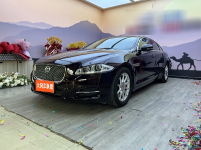2015年2月 捷豹 XJ XJL 2.0T 兩驅(qū)典雅商務(wù)版圖片