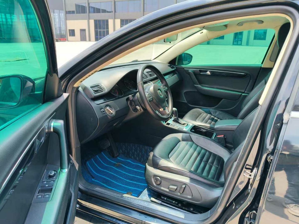 大眾 邁騰  2012款 1.8 TSI 改款領(lǐng)先版圖片