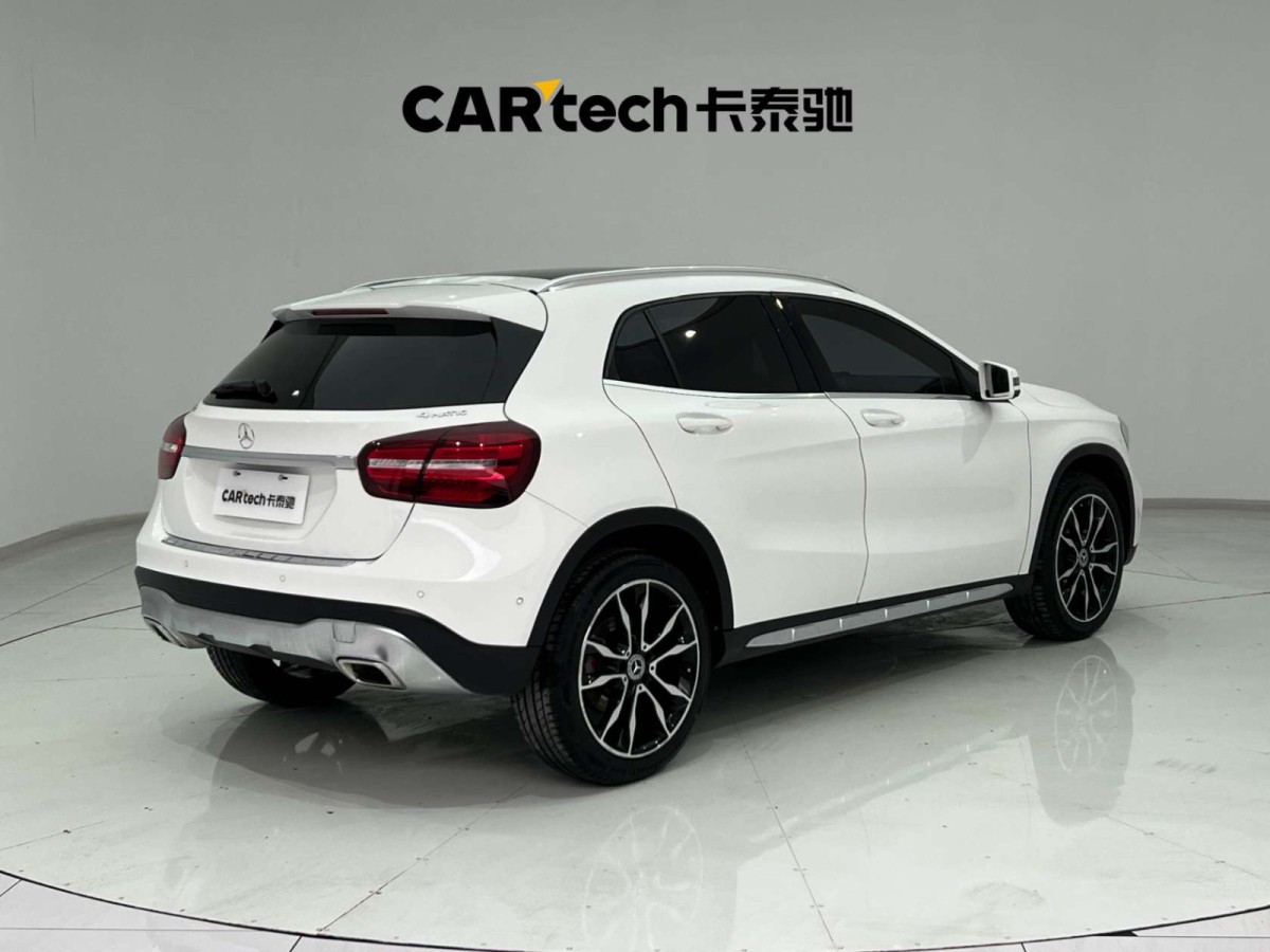 奔馳 奔馳GLA  2017款 GLA 220 4MATIC 豪華型圖片