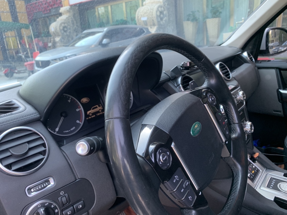 路虎 發(fā)現(xiàn)  2013款 3.0 SDV6 HSE 柴油版圖片