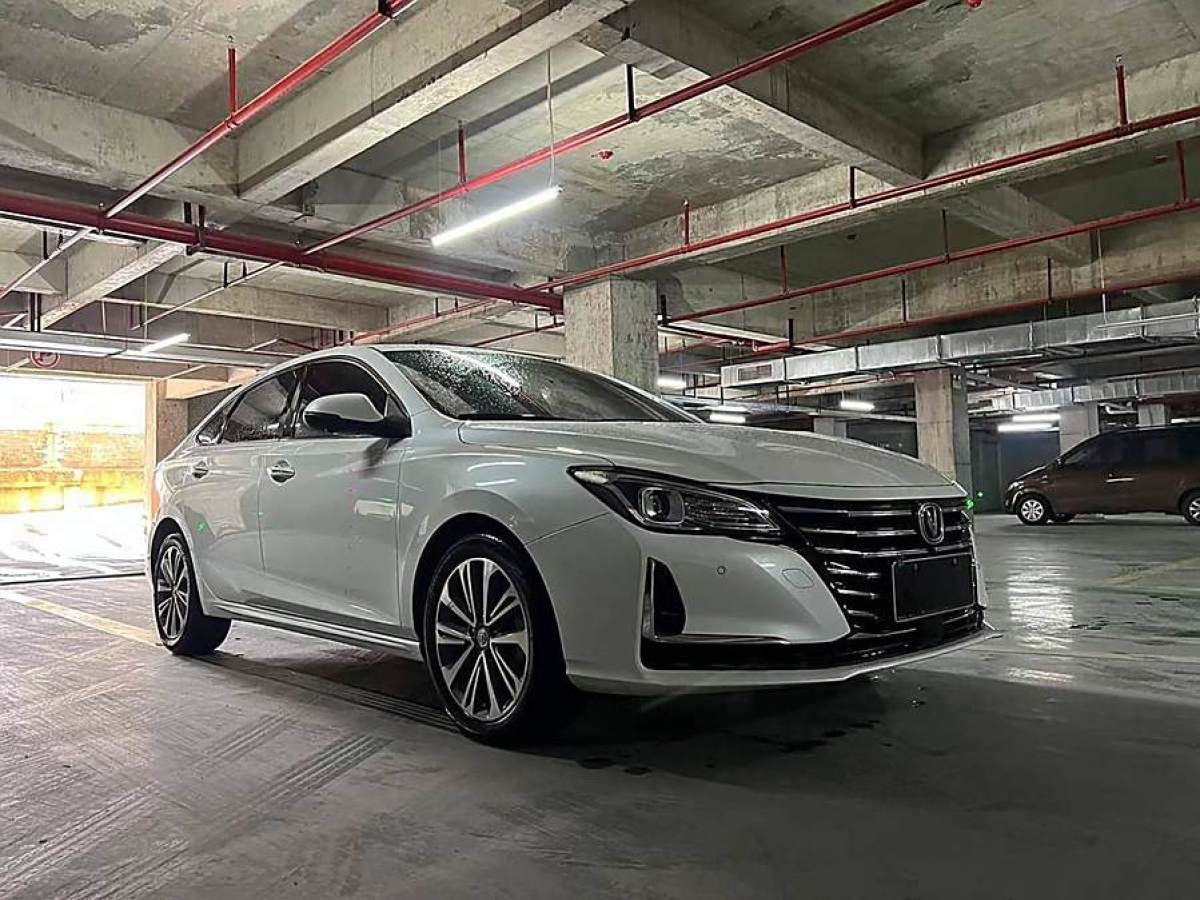 長(zhǎng)安 銳程CC  2020款 1.5T 自動(dòng)潮銳型圖片