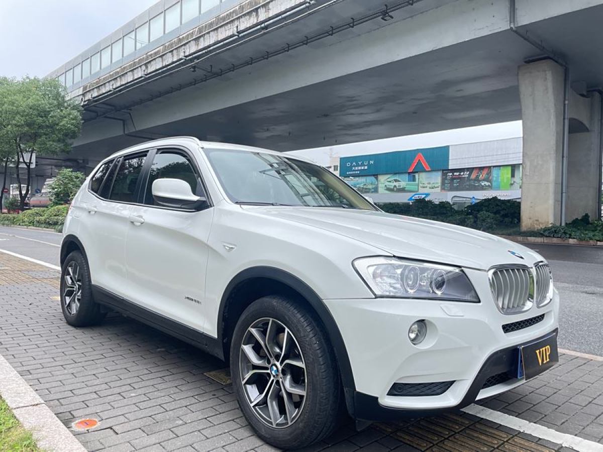 寶馬 寶馬X3  2011款 xDrive28i 領(lǐng)先型圖片