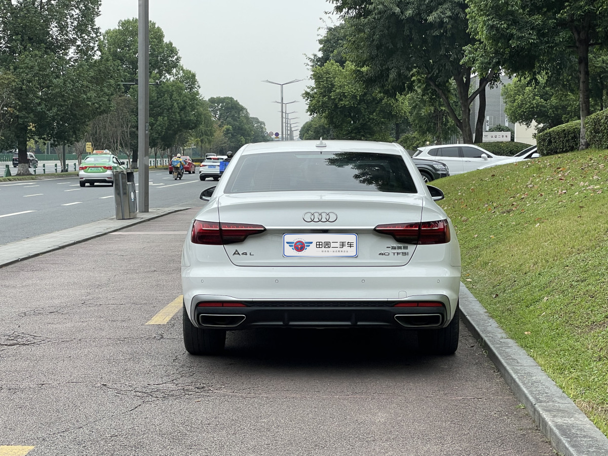 奧迪 奧迪A4L  2022款 40 TFSI 時尚動感型圖片