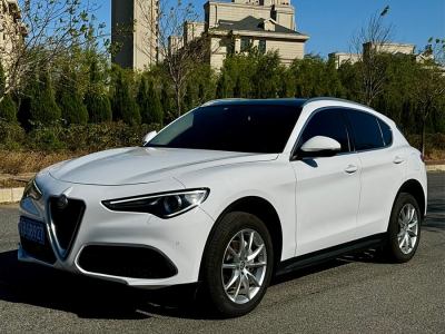 2017年10月 阿爾法·羅密歐 Stelvio 2.0T 200HP 豪華版圖片