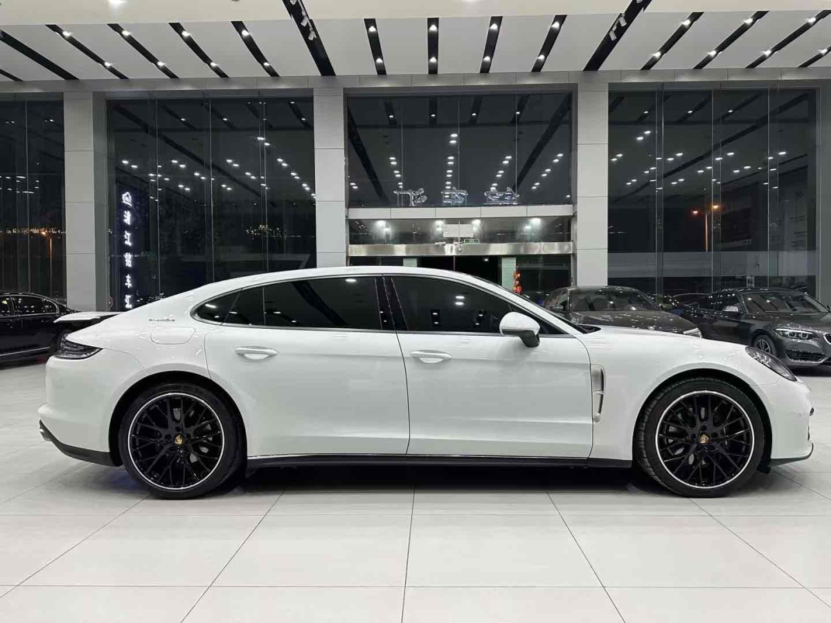 2023年5月保時捷 Panamera  2022款 Panamera 行政加長版 2.9T