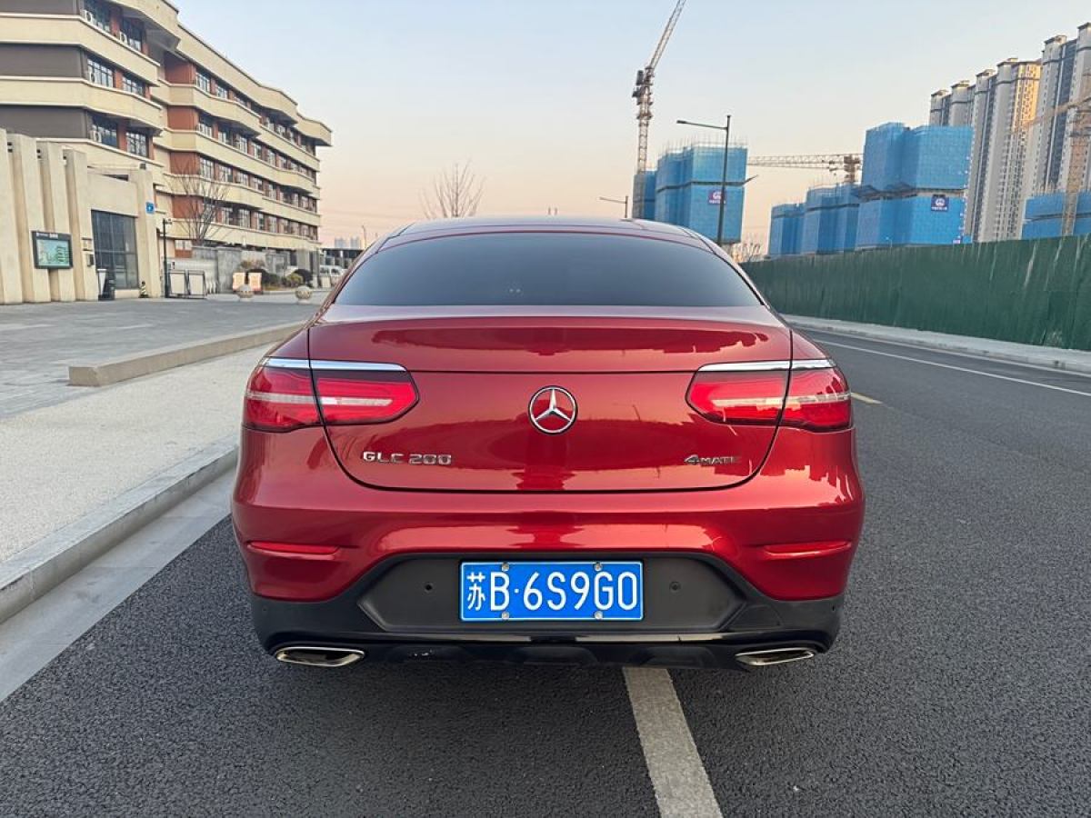 奔馳 奔馳GLC  2022款 改款 GLC 300 4MATIC 轎跑SUV圖片