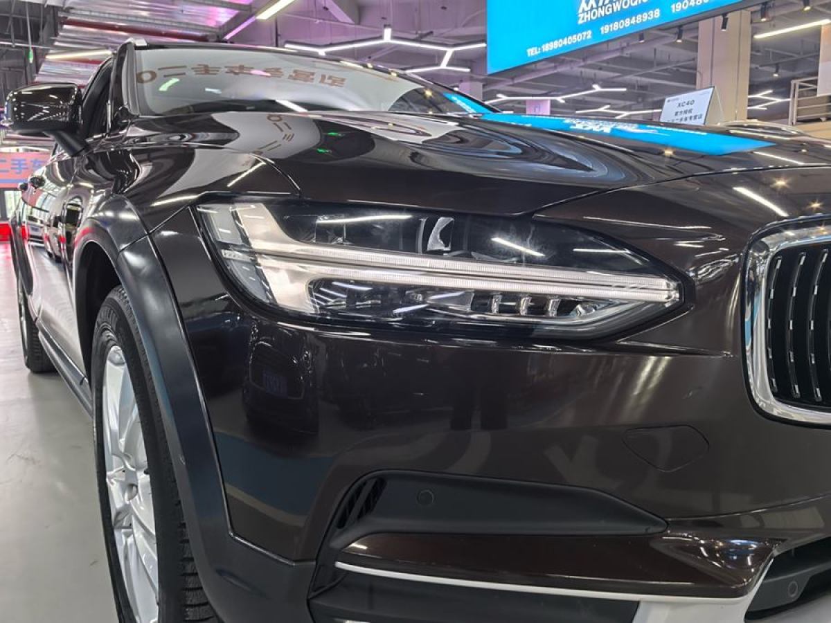 沃爾沃 V90  2019款  Cross Country T5 AWD 智遠(yuǎn)版 國(guó)VI圖片