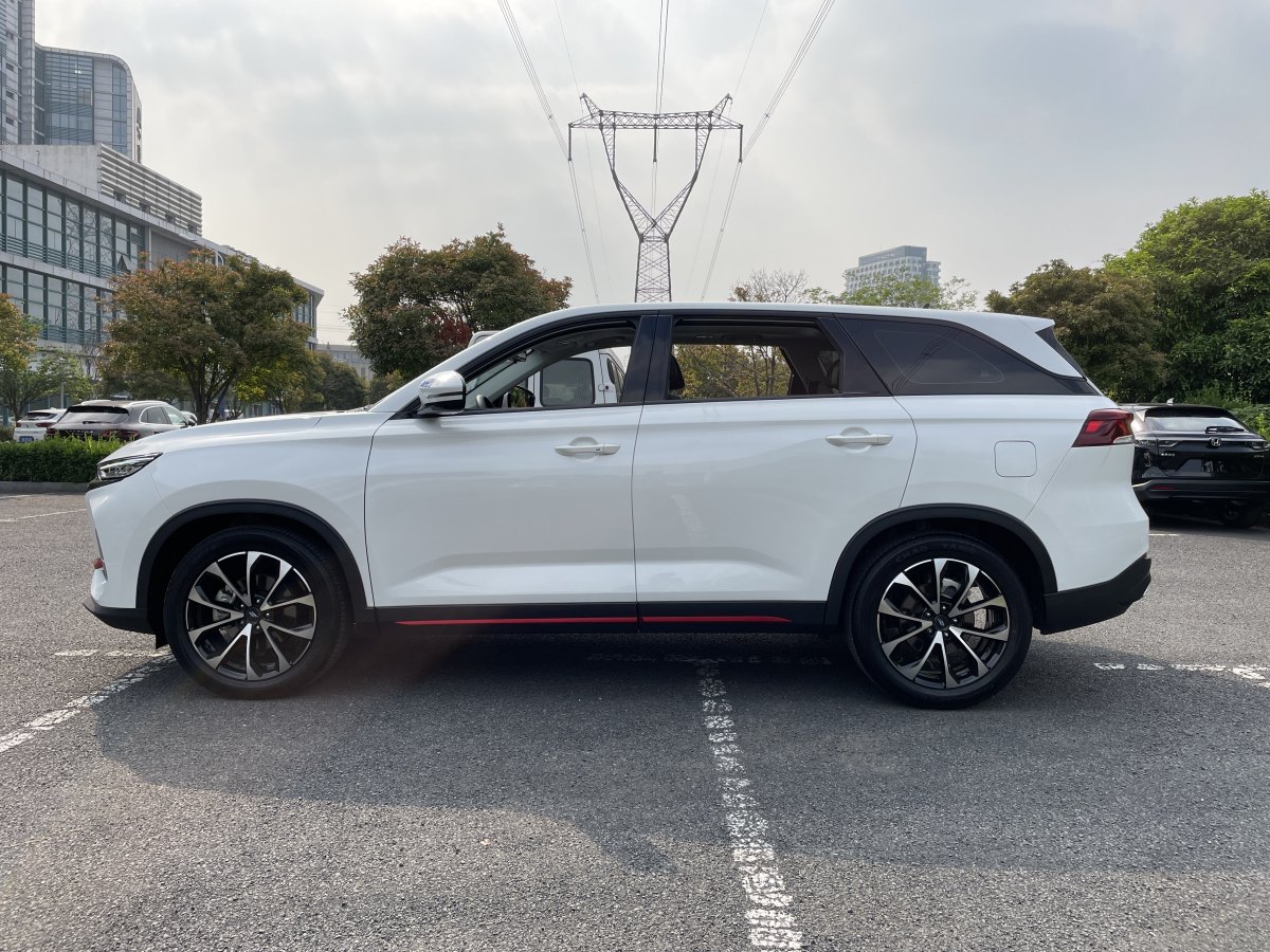 Chang'an Auchan X7 plus2023 Changxiang Edition 1.5T Automatic Intelligent Enjoyment 7-seater图片