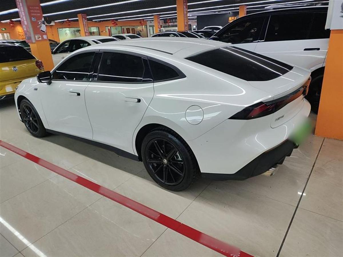 長(zhǎng)安 長(zhǎng)安UNI-V 智電iDD  2023款 智電iDD 1.5T 113km智趣型（飛快版）圖片