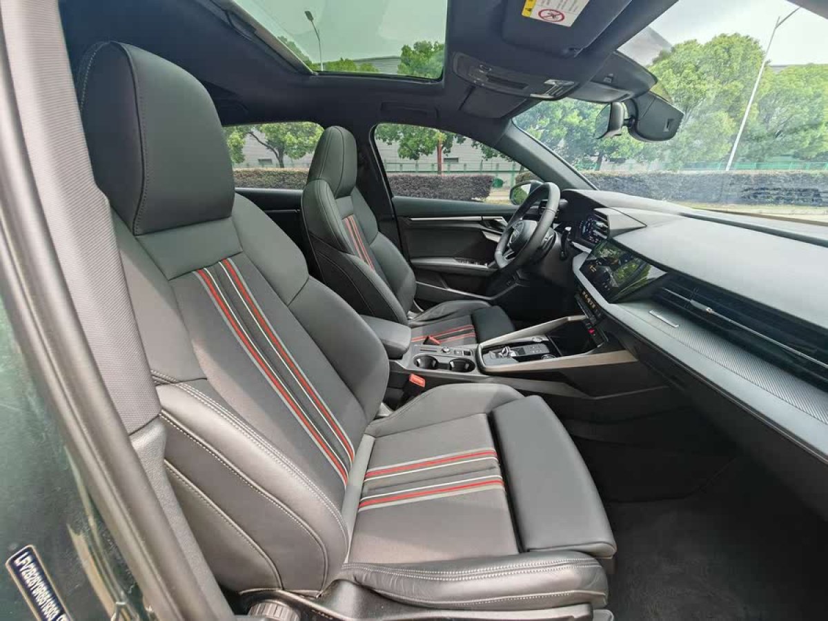 奧迪 奧迪A3  2024款 Sportback 35 TFSI 時尚運(yùn)動型圖片