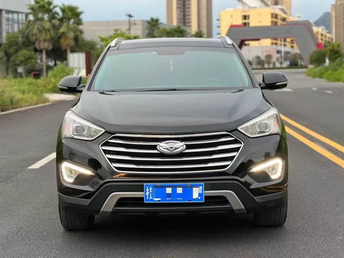 現(xiàn)代 格越  2013款 3.0L 7座四驅舒適版圖片