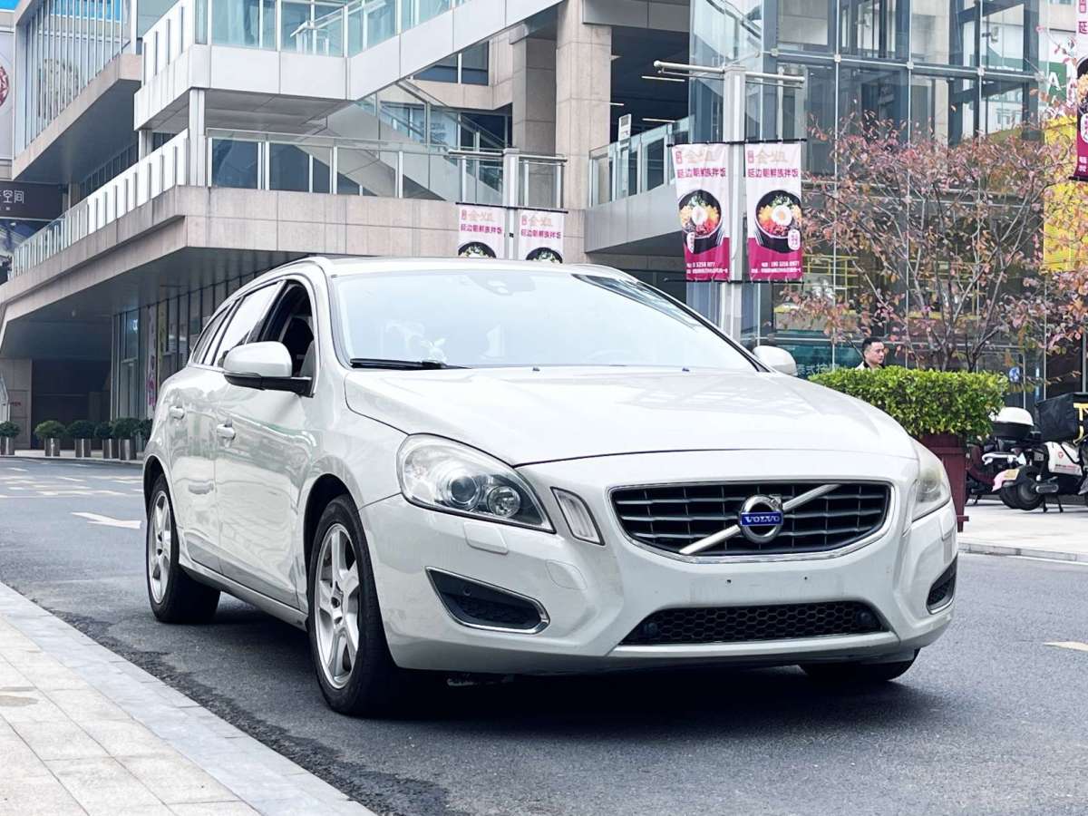 沃爾沃 V60  2013款 T5 智尚版圖片