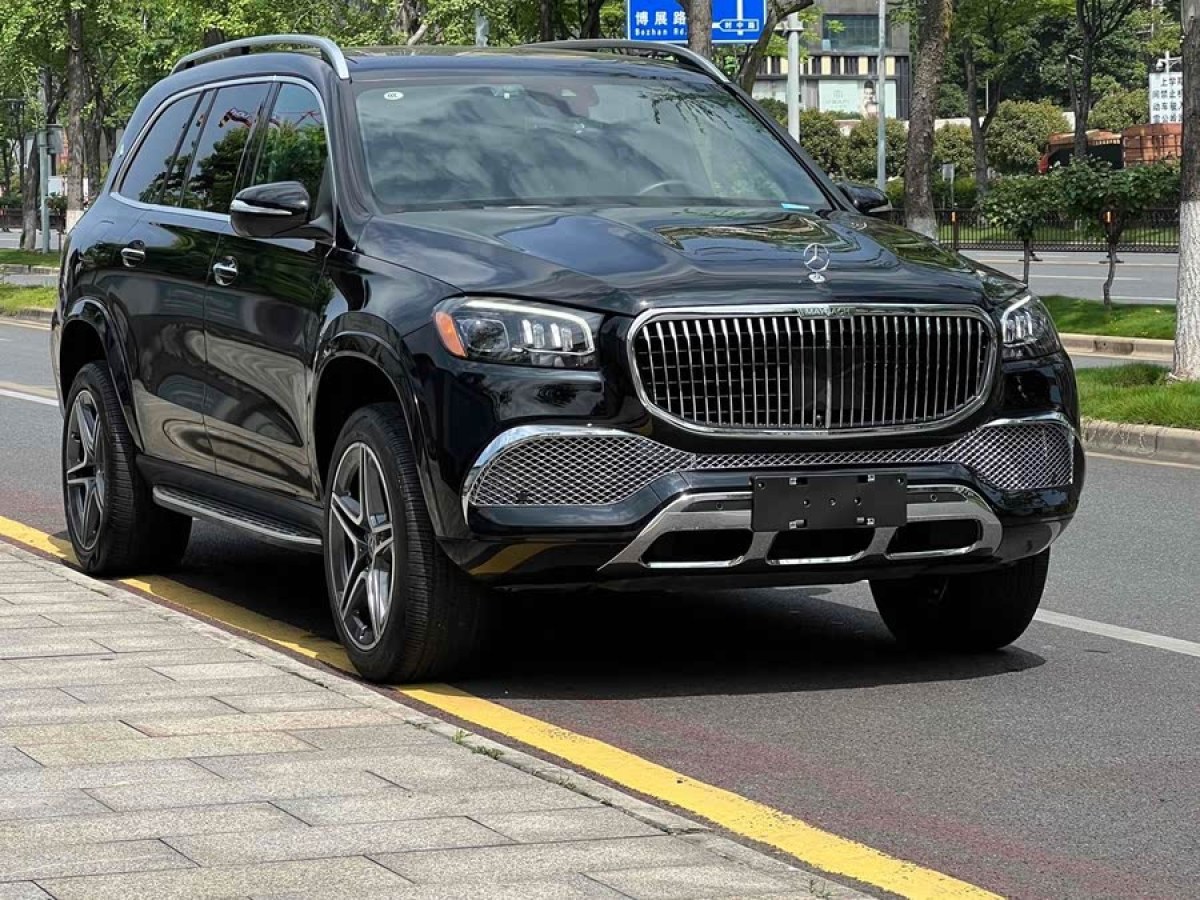 奔馳 奔馳GLS  2023款 改款 GLS 450 4MATIC 豪華型圖片