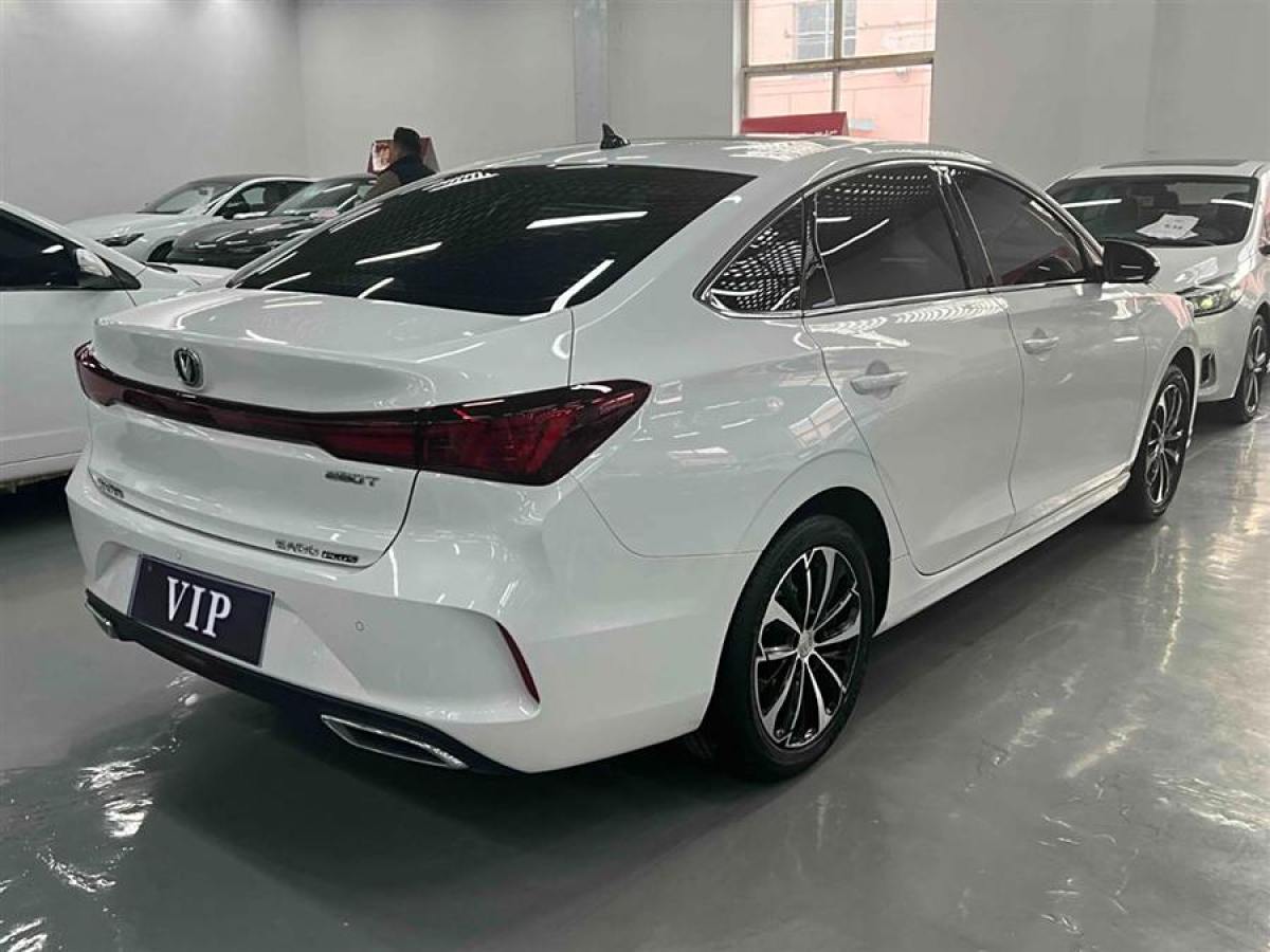 長(zhǎng)安 逸動(dòng)  2021款 PLUS 藍(lán)鯨NE 1.4T GDI DCT尊貴型圖片