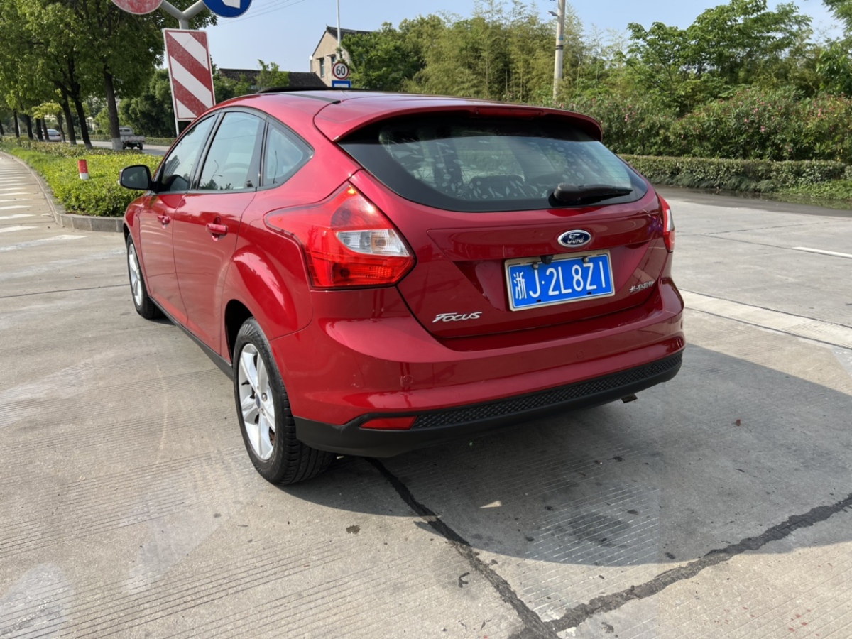 福特 福克斯  2012款 兩廂 1.6L 自動風尚型圖片
