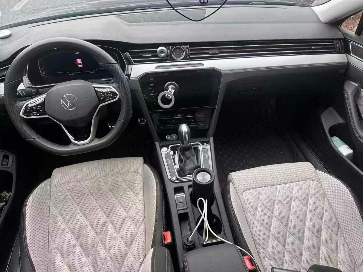 大眾 邁騰  2023款 200萬輛紀(jì)念版 330TSI DSG豪華型圖片