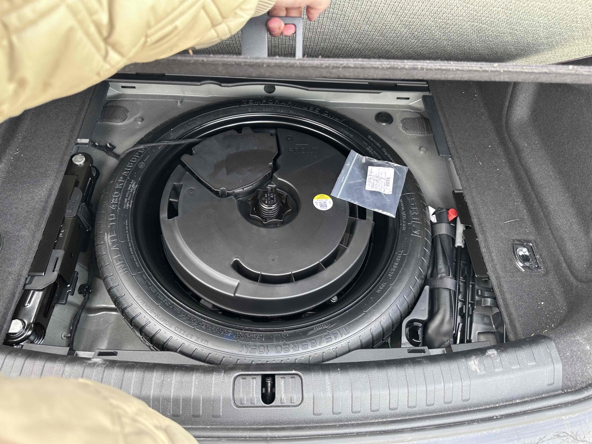 奧迪 奧迪A6L  2025款 45 TFSI 臻選動感型+通風舒享包圖片