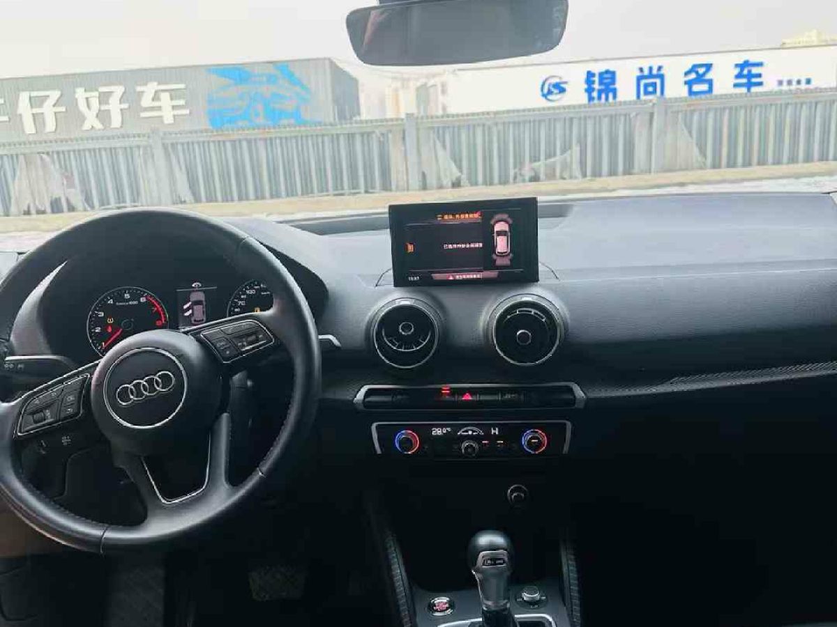 奧迪 奧迪Q3  2019款  35 TFSI 時尚動感型圖片