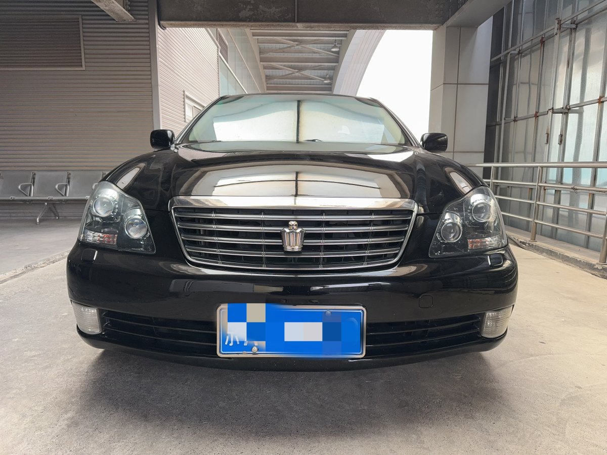 豐田 皇冠  2007款 2.5L Royal 導(dǎo)航版圖片