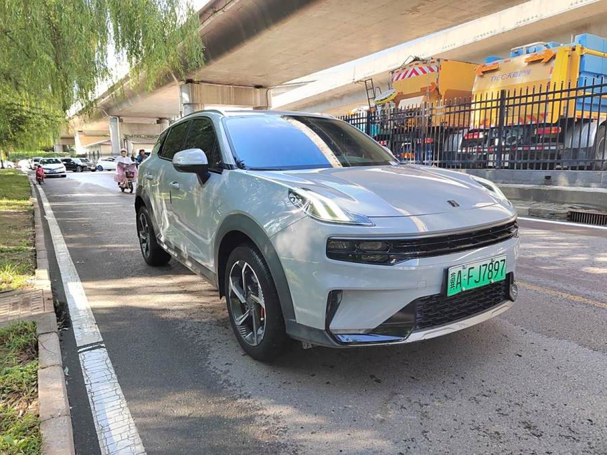 領(lǐng)克 領(lǐng)克06新能源  2022款 PHEV 84KM續(xù)航版 Pro圖片