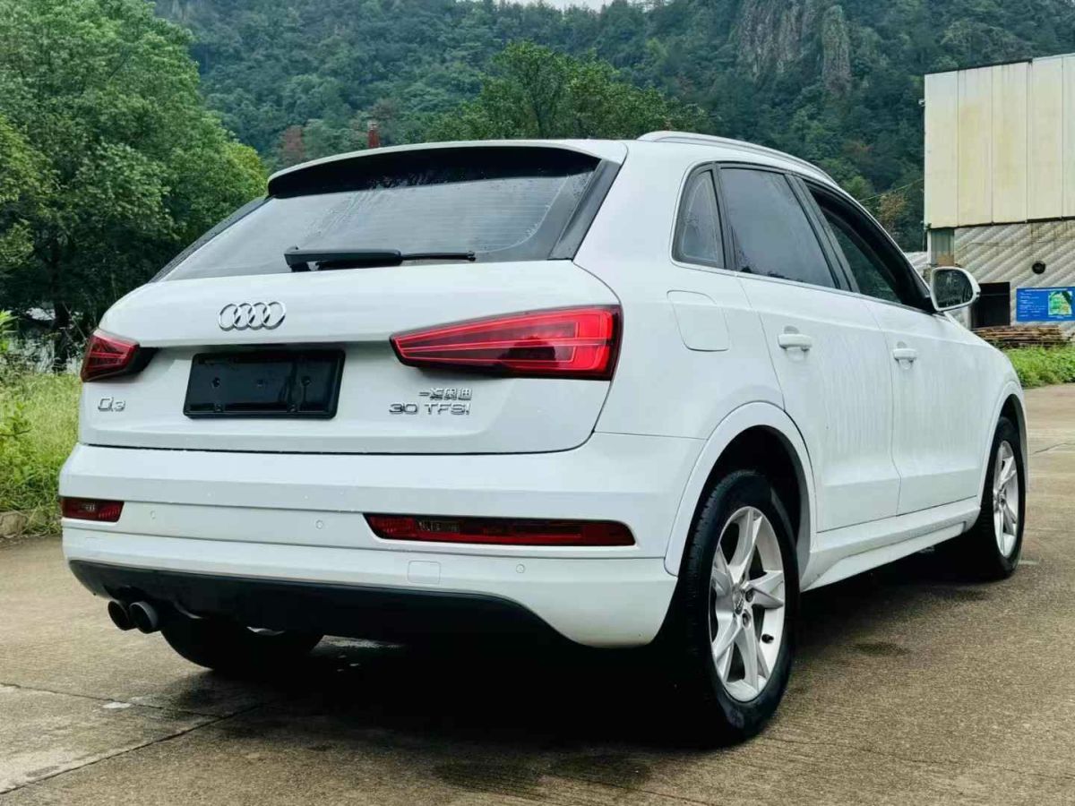 奧迪 奧迪Q3  2018款 30 TFSI 時尚型典藏版圖片