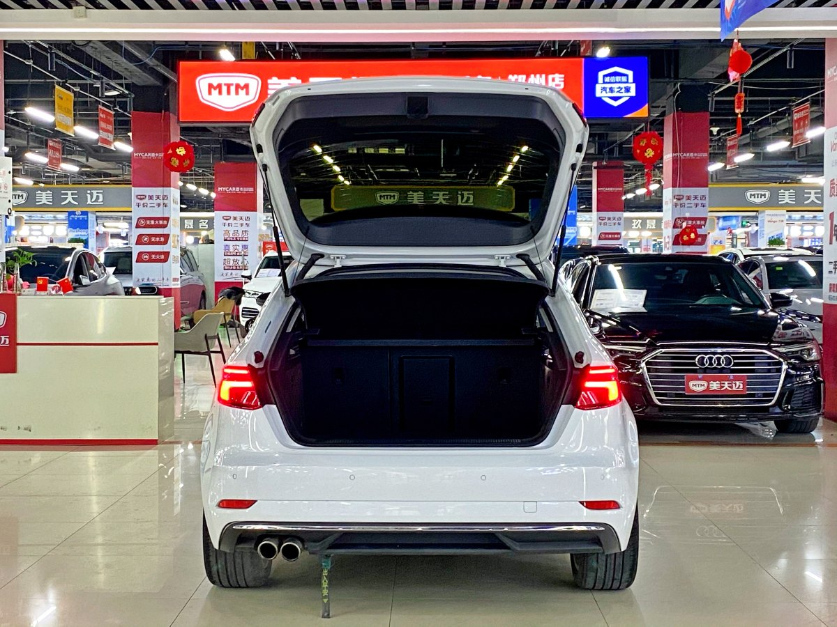 奧迪 奧迪A3  2019款 Sportback 35 TFSI 進(jìn)取型 國(guó)VI圖片