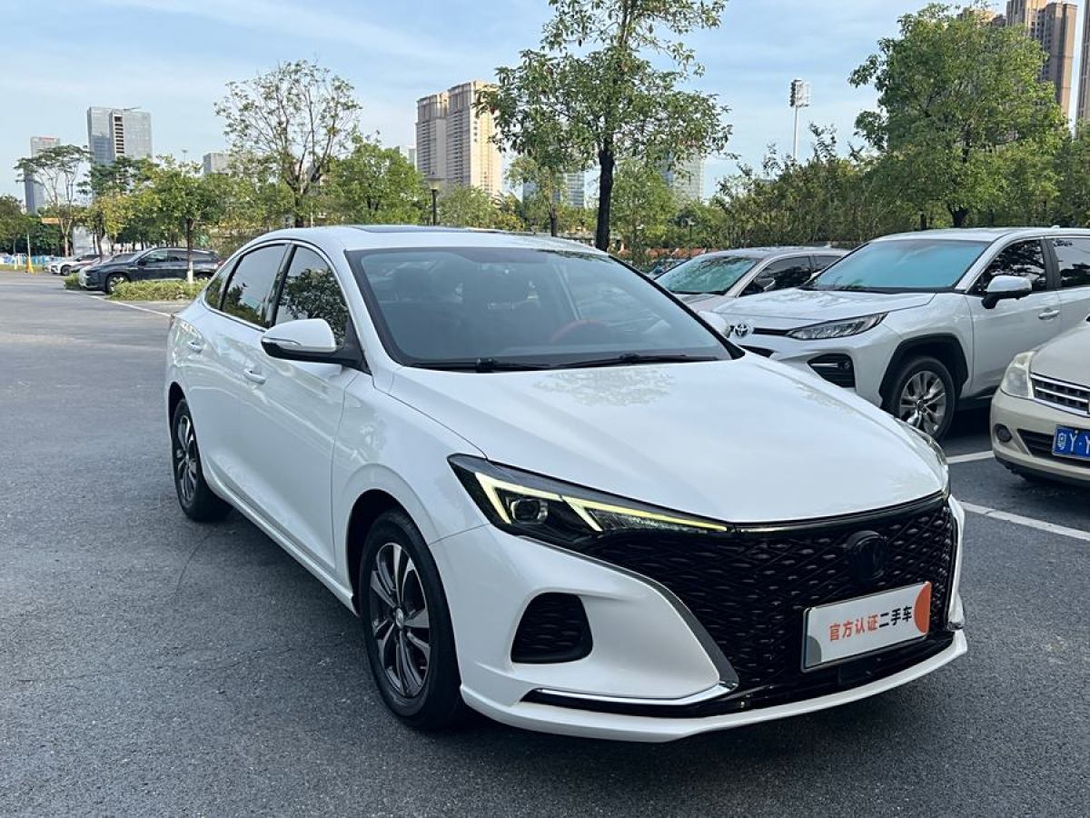 長(zhǎng)安 逸動(dòng)  2020款 PLUS 藍(lán)鯨NE 1.4T GDI DCT尊貴型圖片