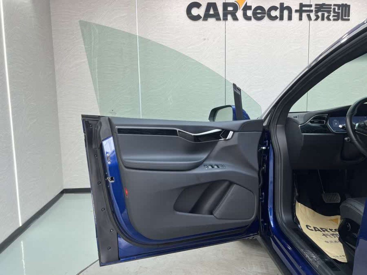 特斯拉 Model X  2016款 Model X 90D圖片