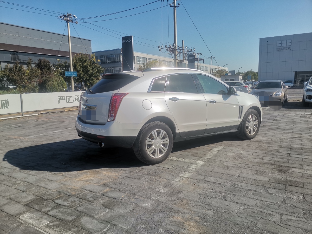 2013年9月凱迪拉克 SRX  2013款 3.0L 豪華型