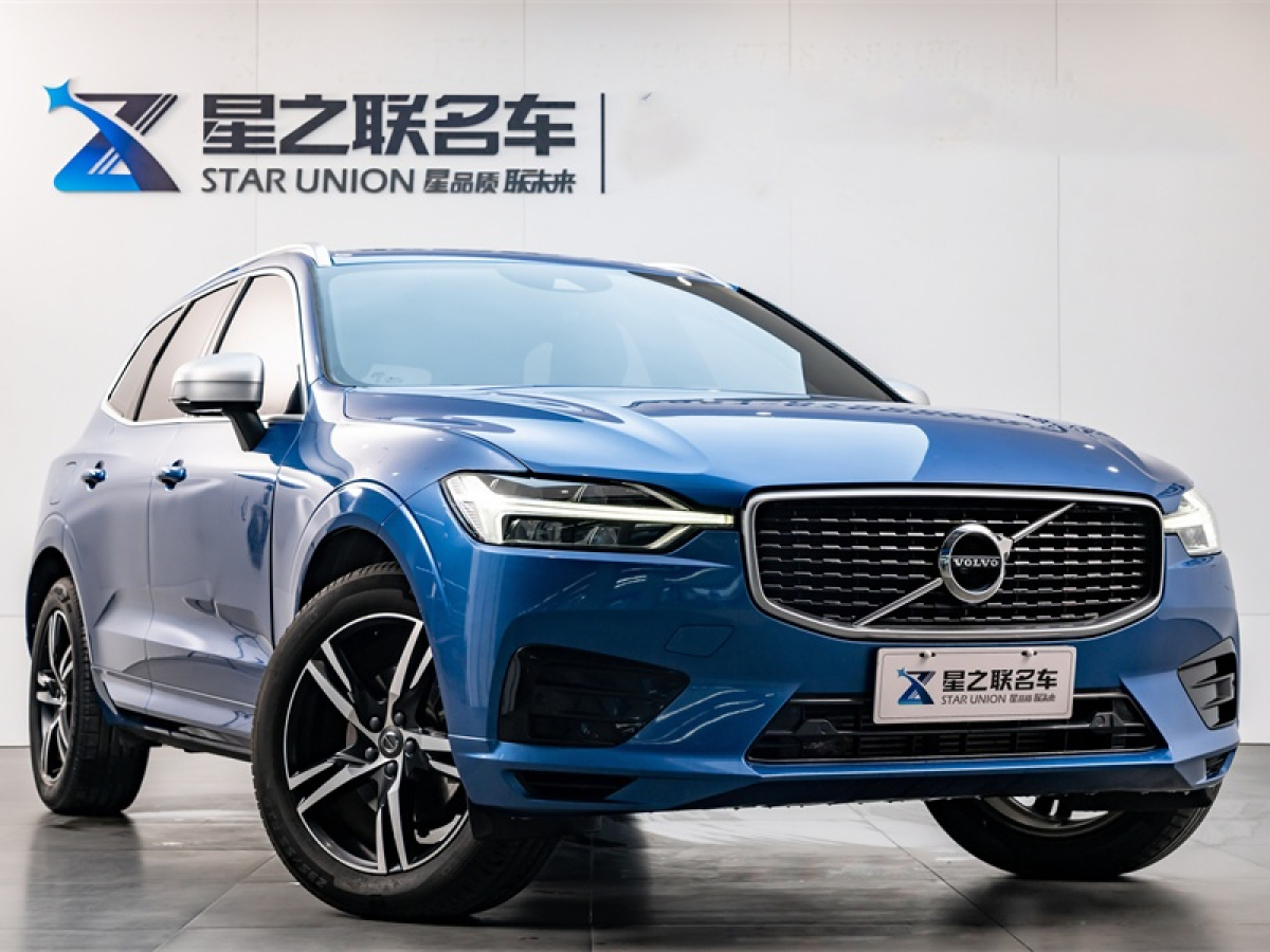 沃爾沃 XC60  2019款 T5 四驅(qū)智遠(yuǎn)運(yùn)動版圖片