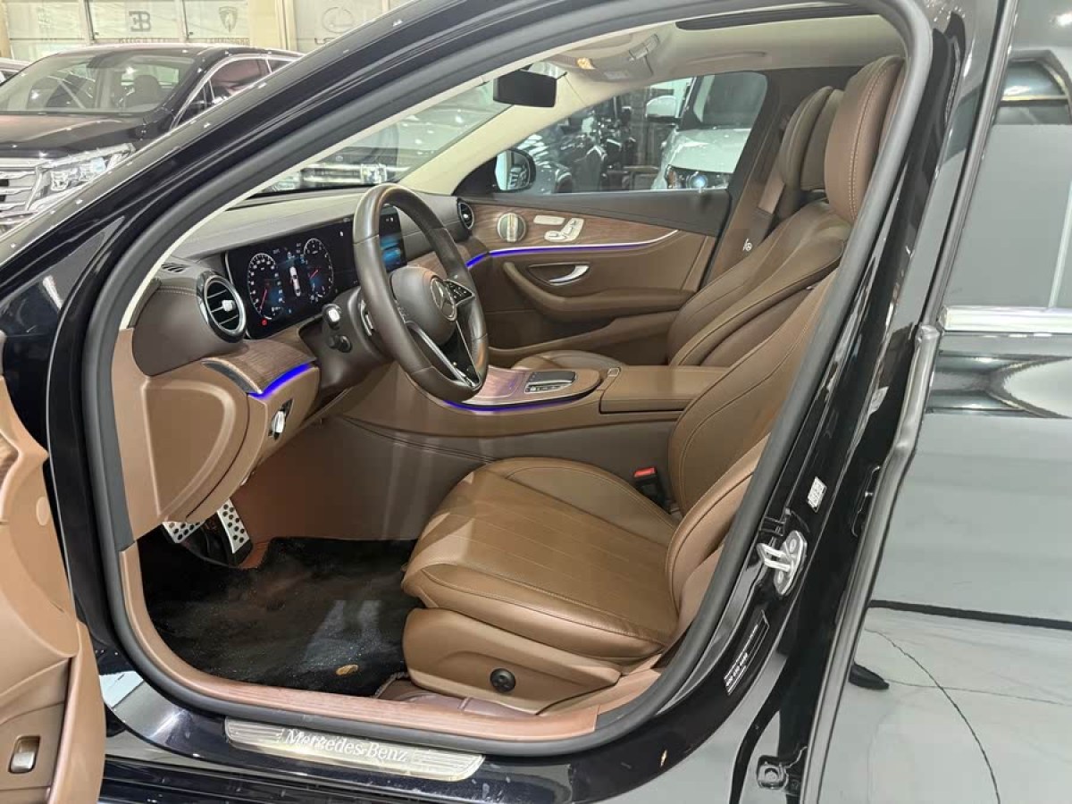 奔馳 奔馳E級(jí)  2023款 改款 E 300 L 豪華型圖片