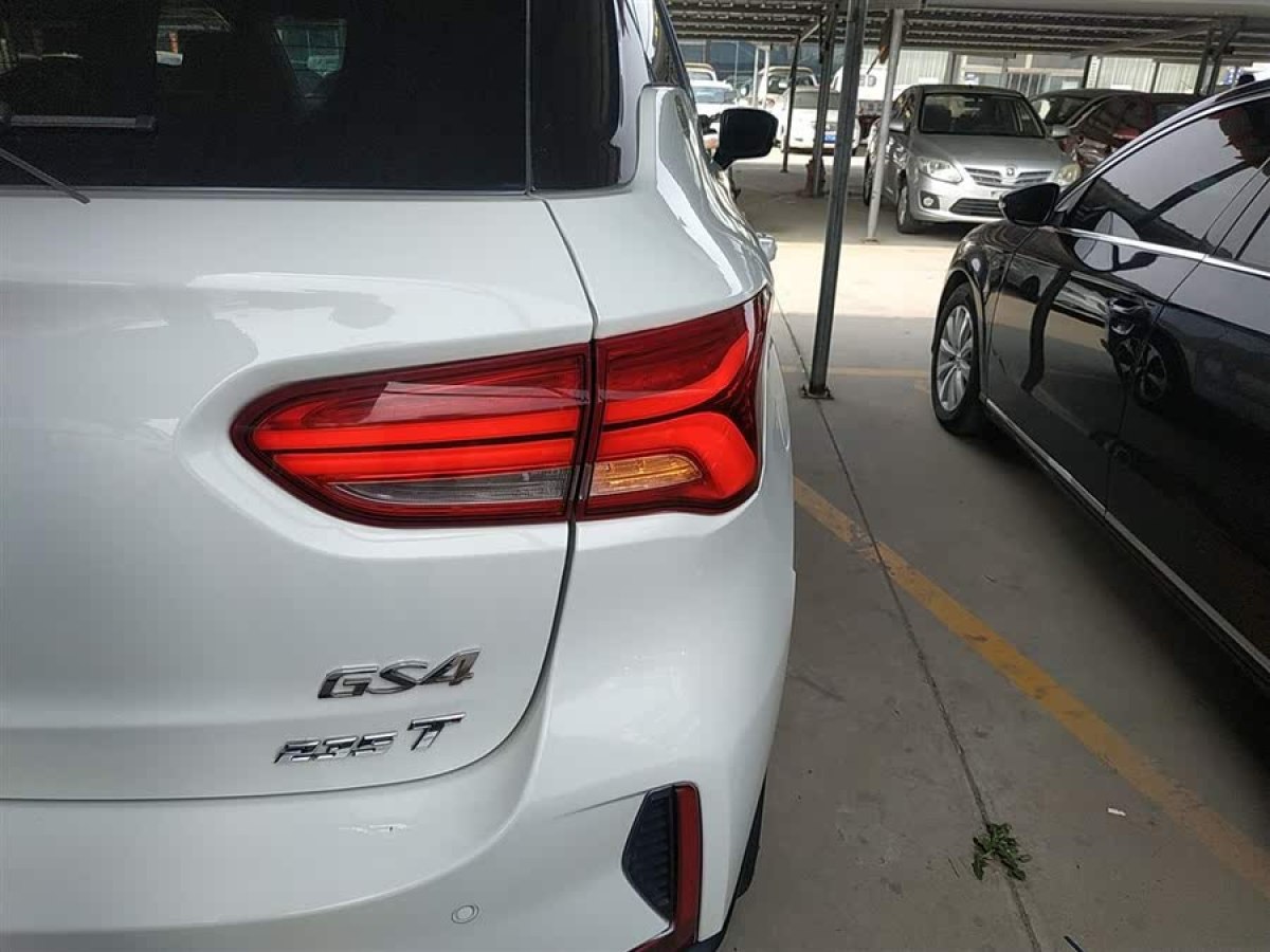 廣汽傳祺 GS4  2018款 235T 手動兩驅(qū)豪華百萬紀念版圖片
