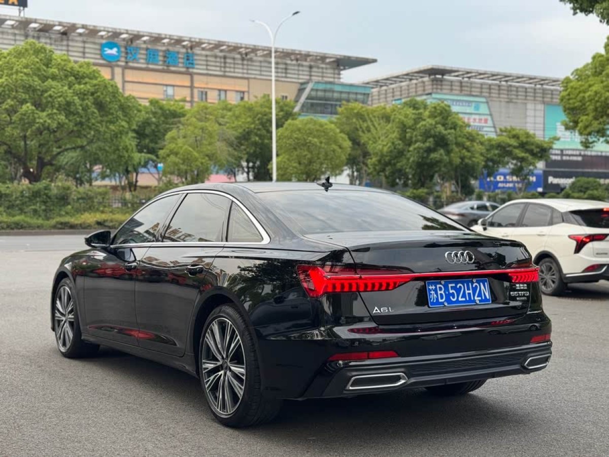 奧迪 奧迪A6L  2022款 45 TFSI quattro 尊享動(dòng)感型圖片