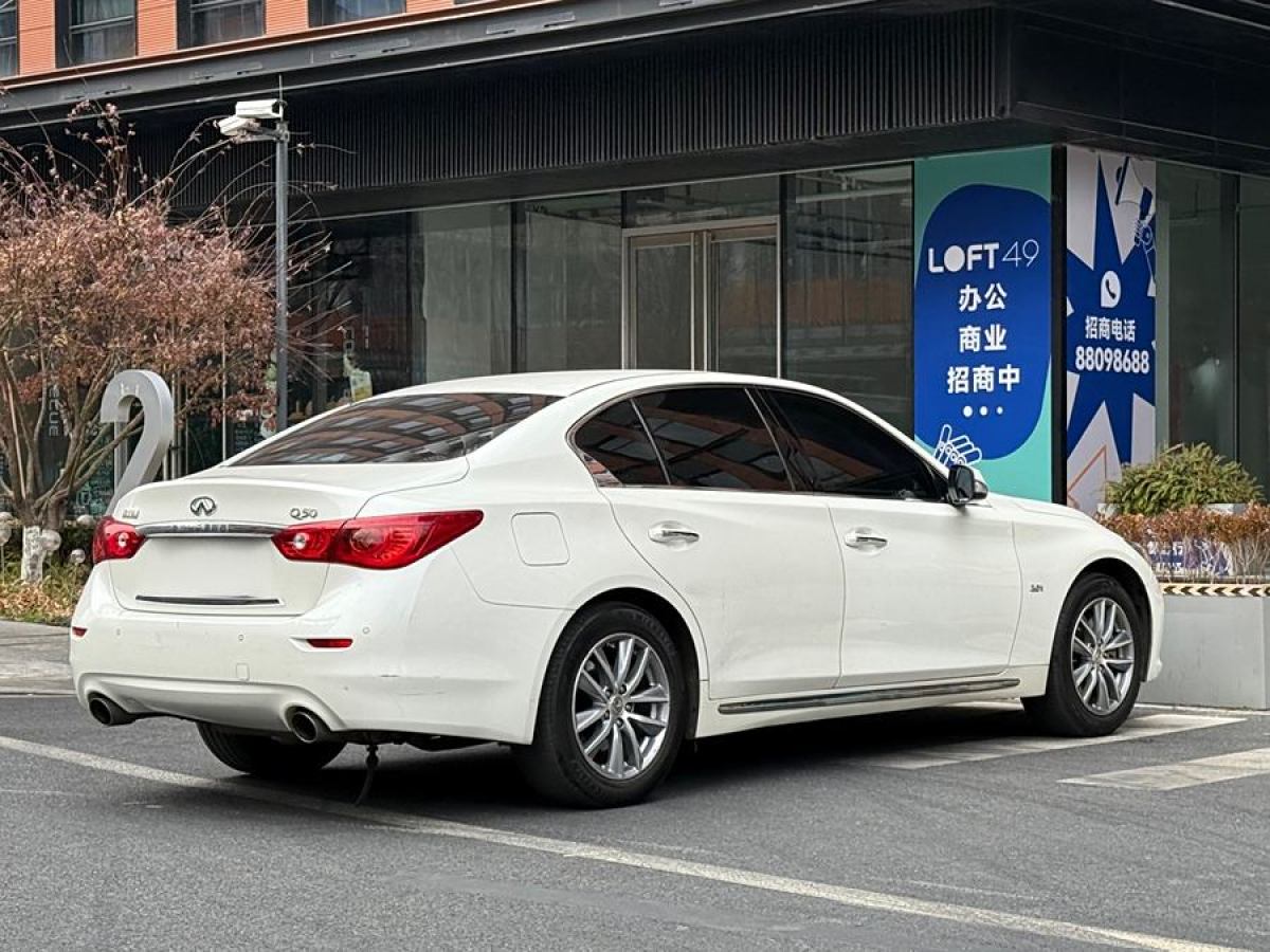 英菲尼迪 Q50L  2015款 2.0T 舒適版圖片