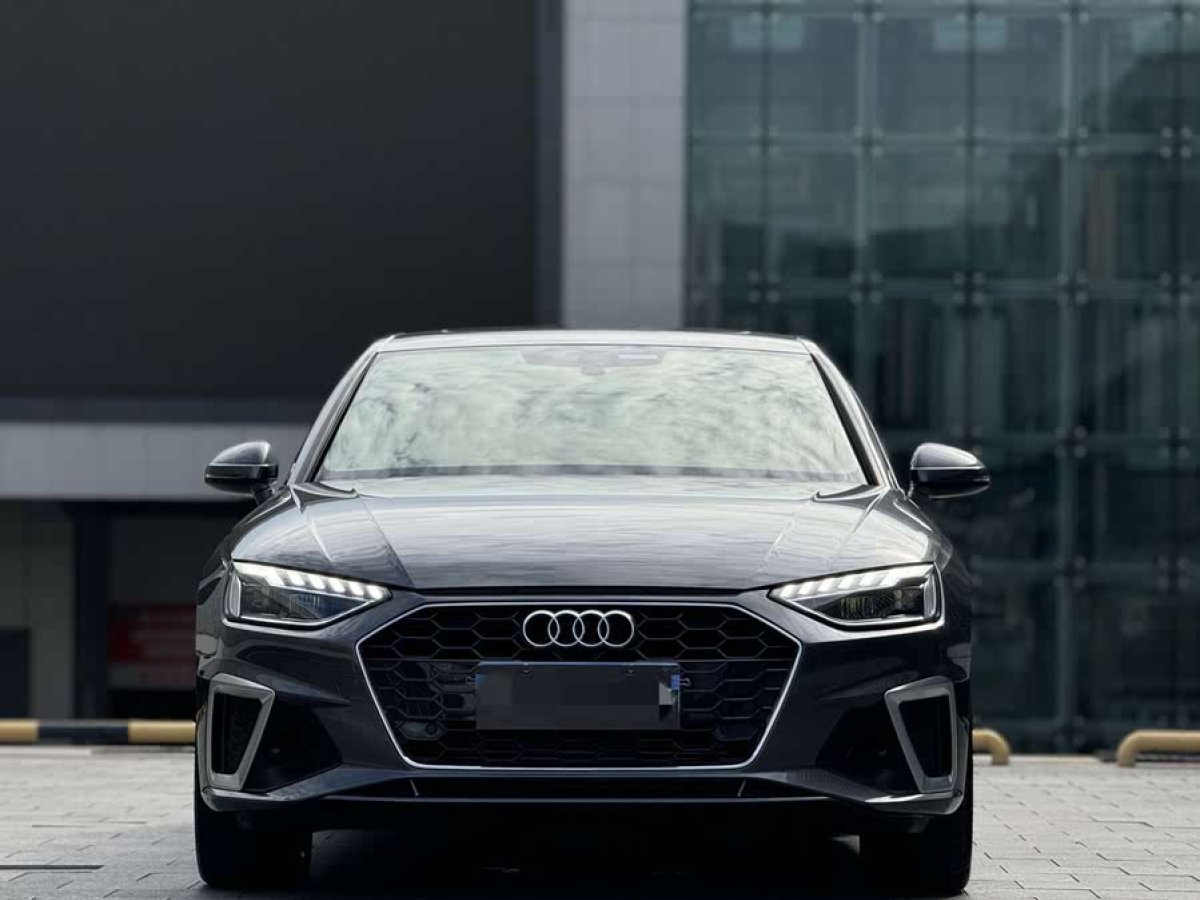 奧迪 奧迪A4L  2023款 40 TFSI 時(shí)尚動(dòng)感型圖片