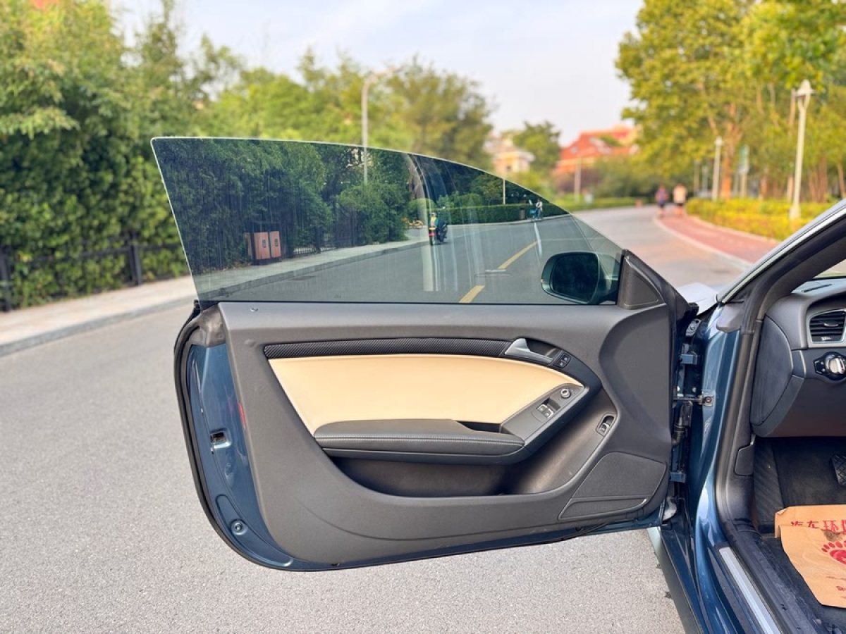 奧迪 奧迪A5  2014款 Coupe 45 TFSI風(fēng)尚版圖片