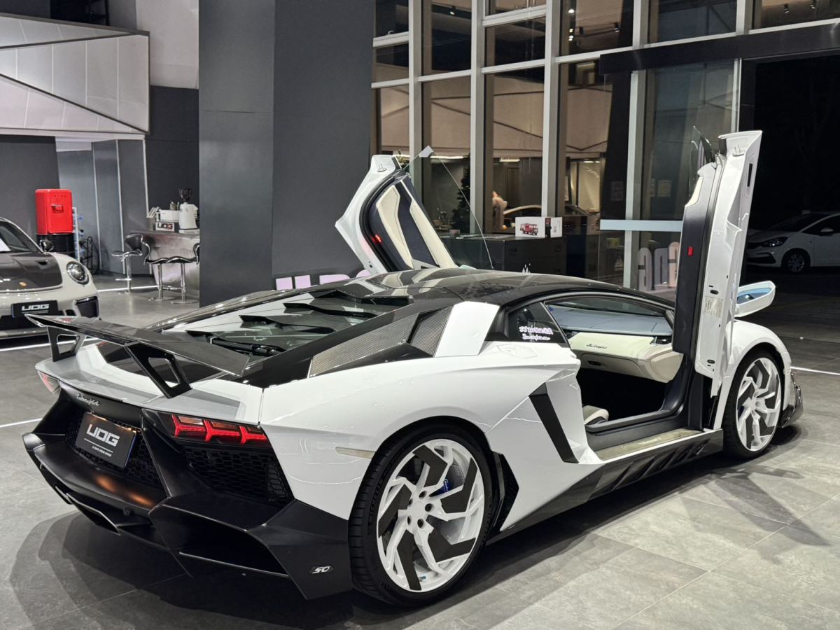 蘭博基尼 Aventador  2011款 LP 700-4圖片