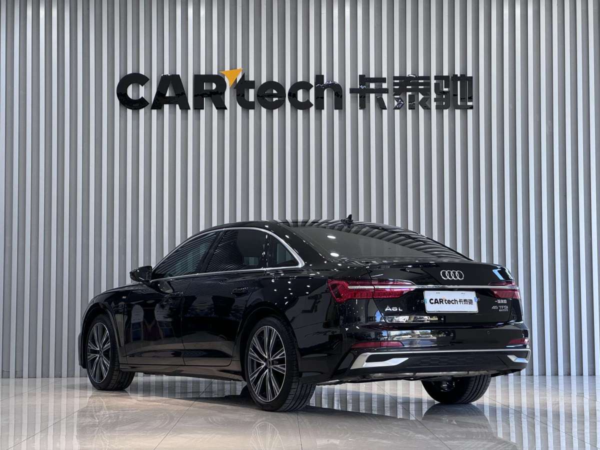 奧迪 奧迪A6L  2023款 改款 45 TFSI quattro 臻選動(dòng)感型圖片