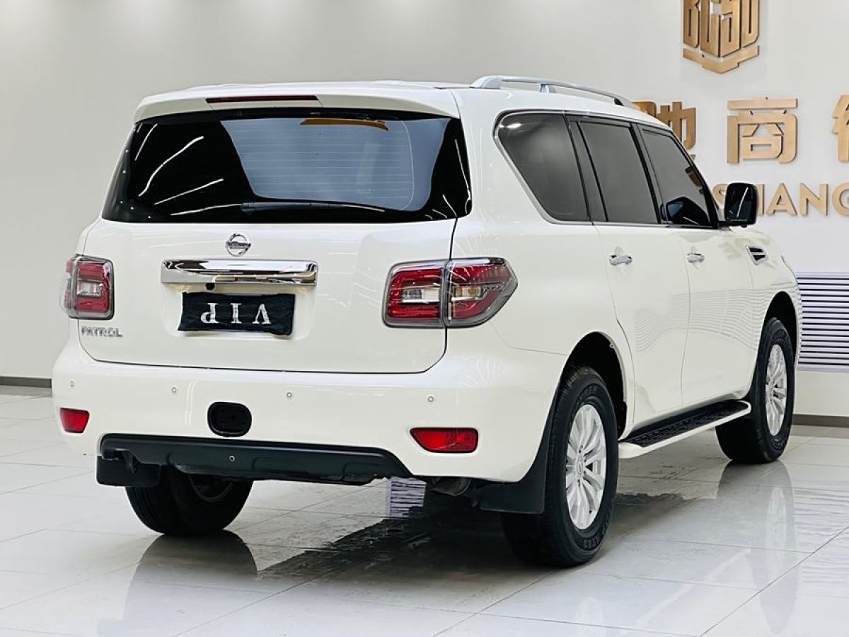 日產(chǎn) 途樂  2018款 4.0L 領(lǐng)英型圖片