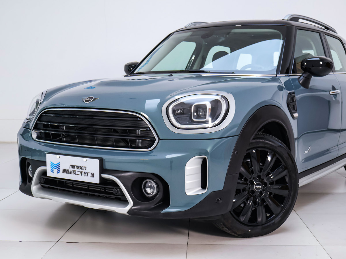 2023年11月MINI COUNTRYMAN  2023款 改款 1.5T COOPER ALL4 鑒賞家