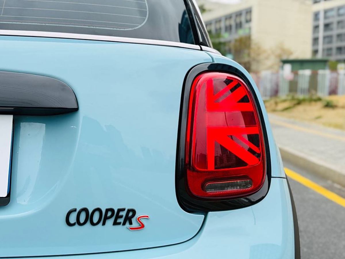 2021年6月MINI MINI  2022款 改款 2.0T COOPER S 經(jīng)典派