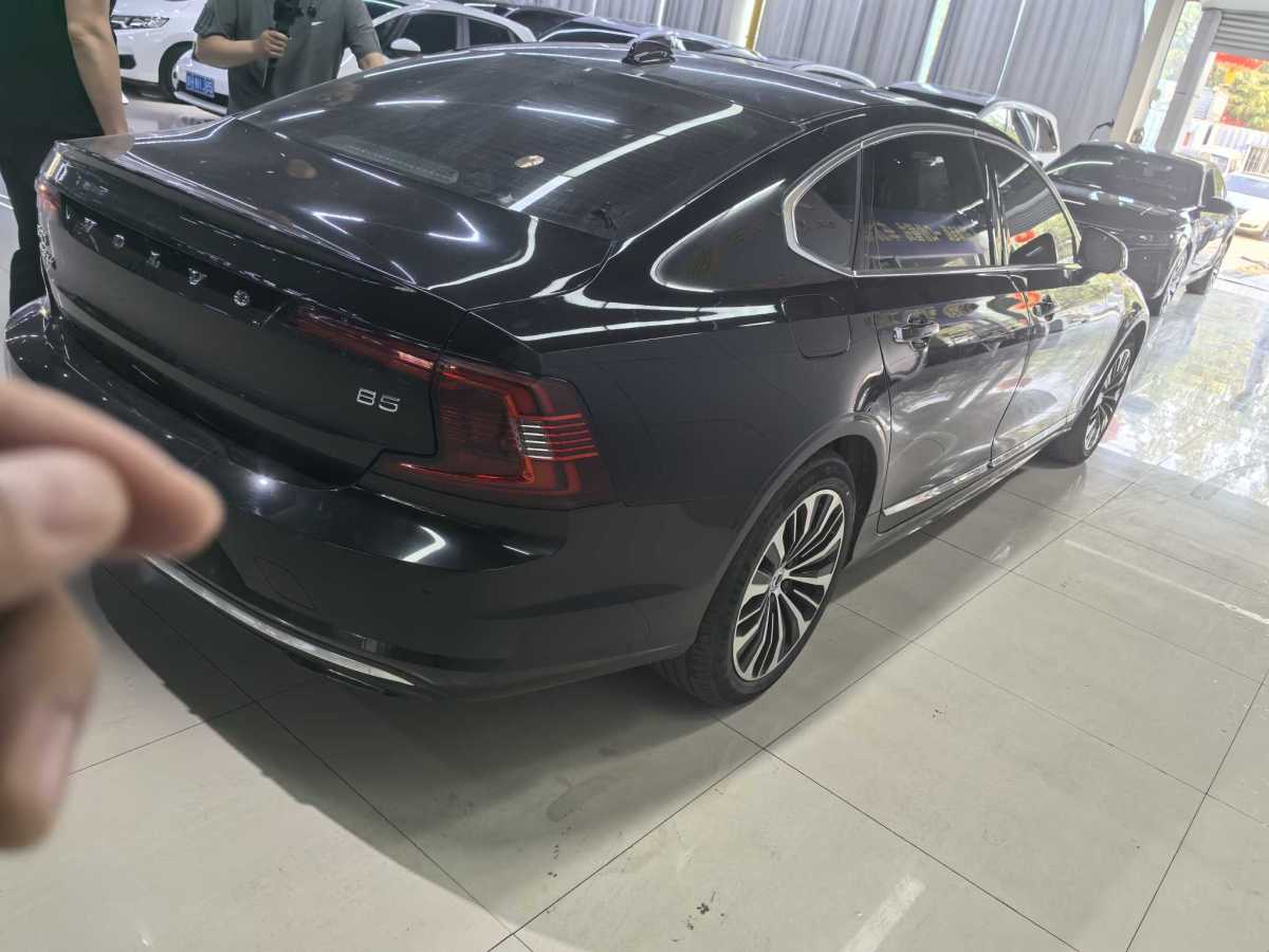 沃爾沃 S90  2023款 B5 智逸豪華版圖片