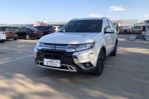 歐藍(lán)德 三菱 2.0L 兩驅(qū)暢享版 5座 國VI