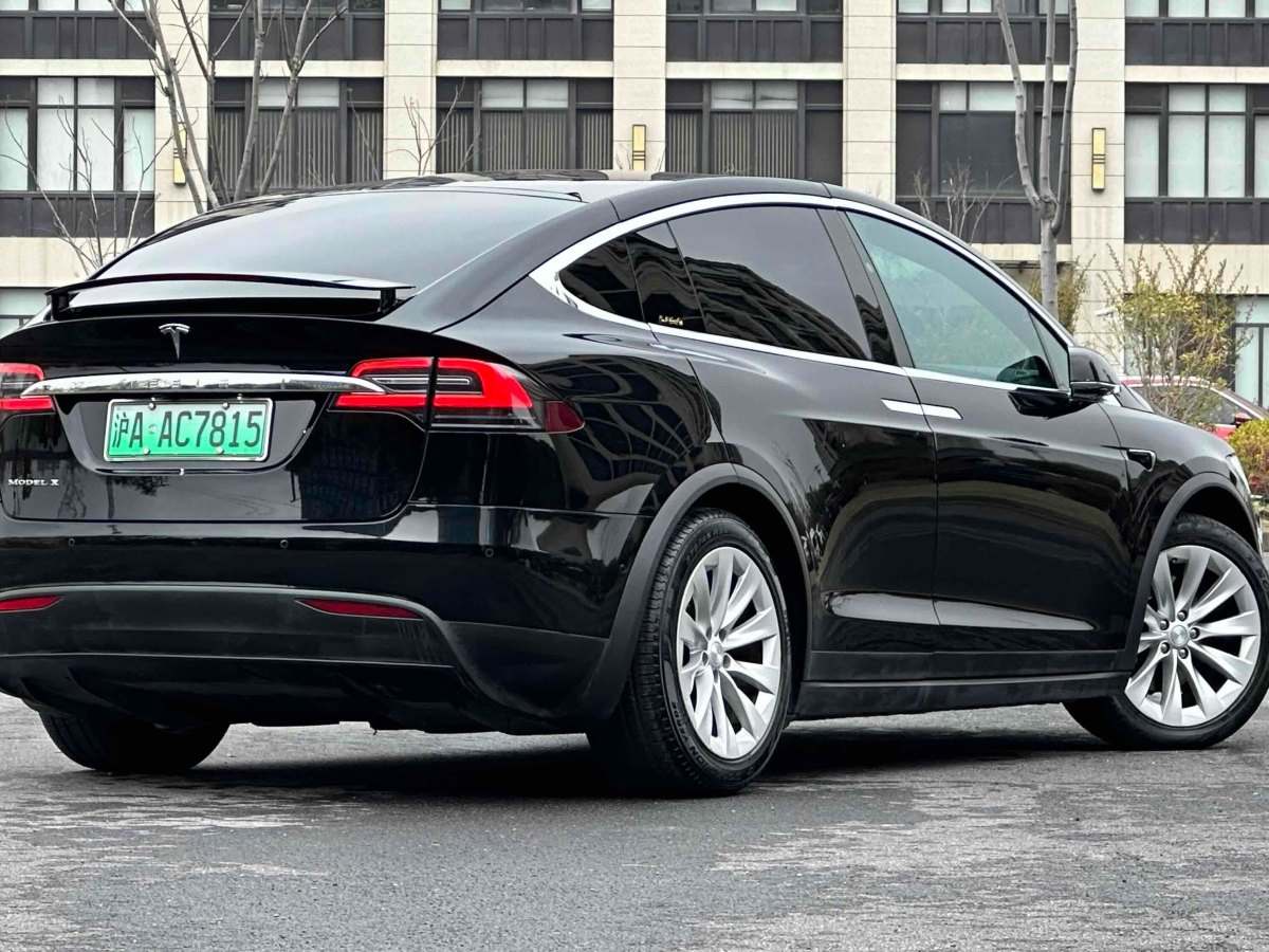 特斯拉 Model X  2016款 Model X 75D圖片