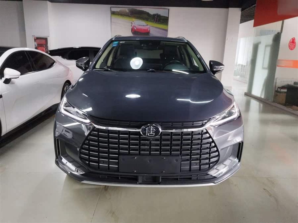 比亞迪 唐新能源  2019款 EV600D 四驅(qū)智聯(lián)創(chuàng)領(lǐng)型 5座圖片