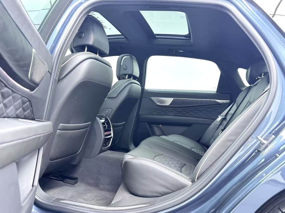 凱迪拉克 CT6  2023款 28T 尊貴型圖片
