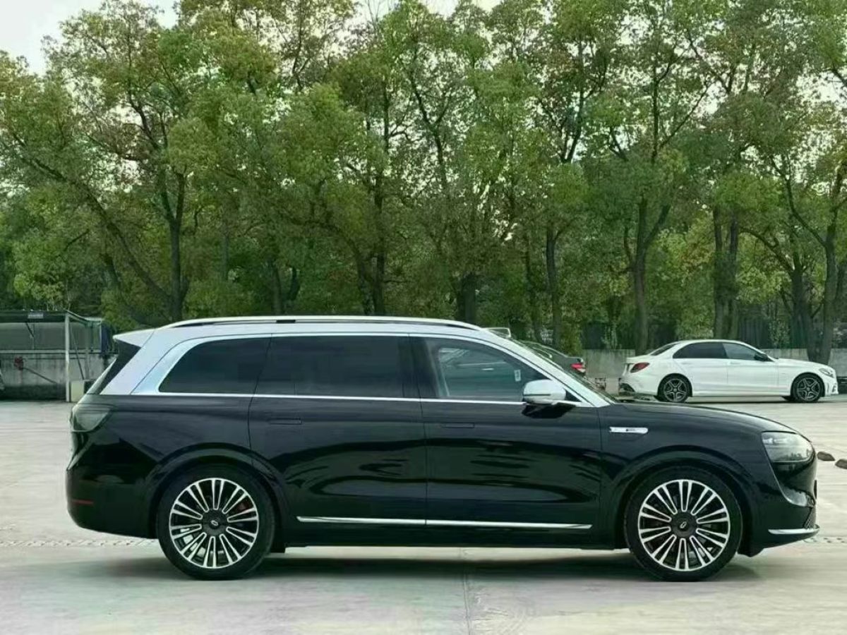 奔馳 V級  2024款 V 300 尊貴版圖片