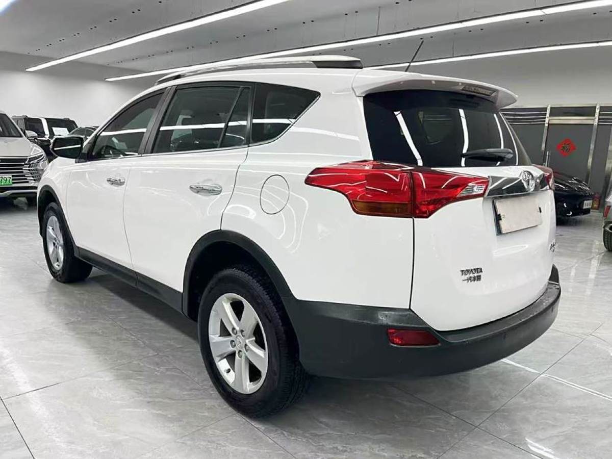 豐田 RAV4榮放  2013款 2.5L 自動(dòng)四驅(qū)精英版圖片