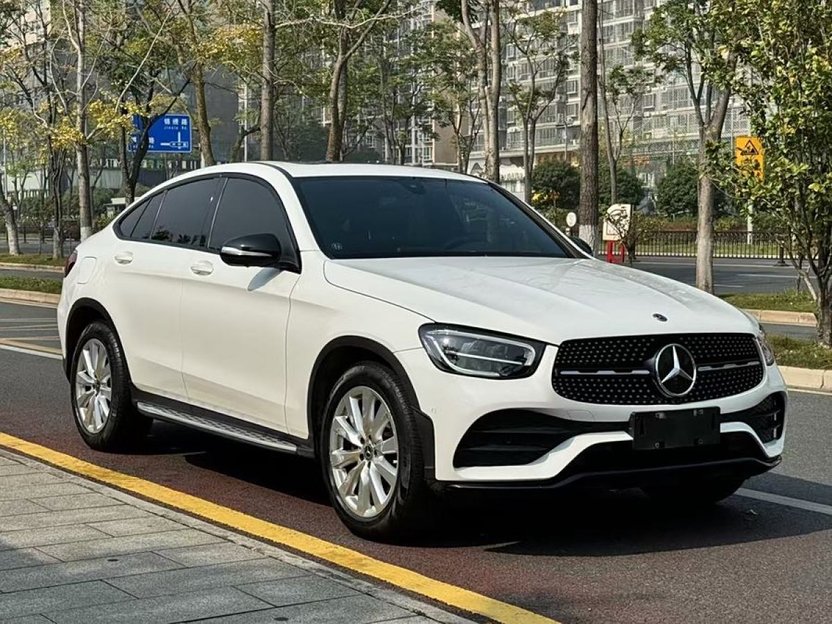 奔馳 奔馳GLC  2023款 改款 GLC 260 4MATIC 轎跑SUV圖片