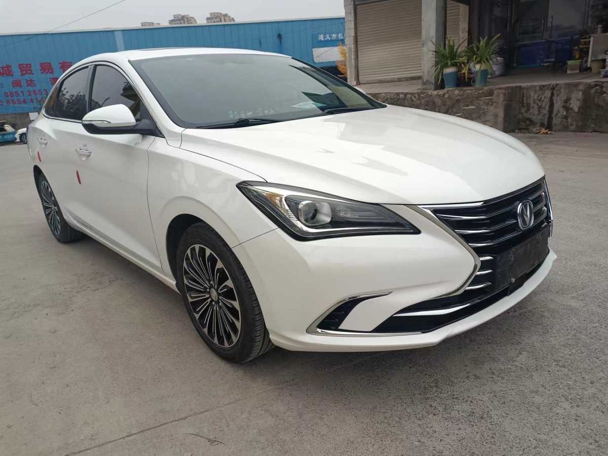 長(zhǎng)安 逸動(dòng)  2019款 高能版 1.6L GDI 手動(dòng)爭(zhēng)鋒型 國(guó)VI圖片